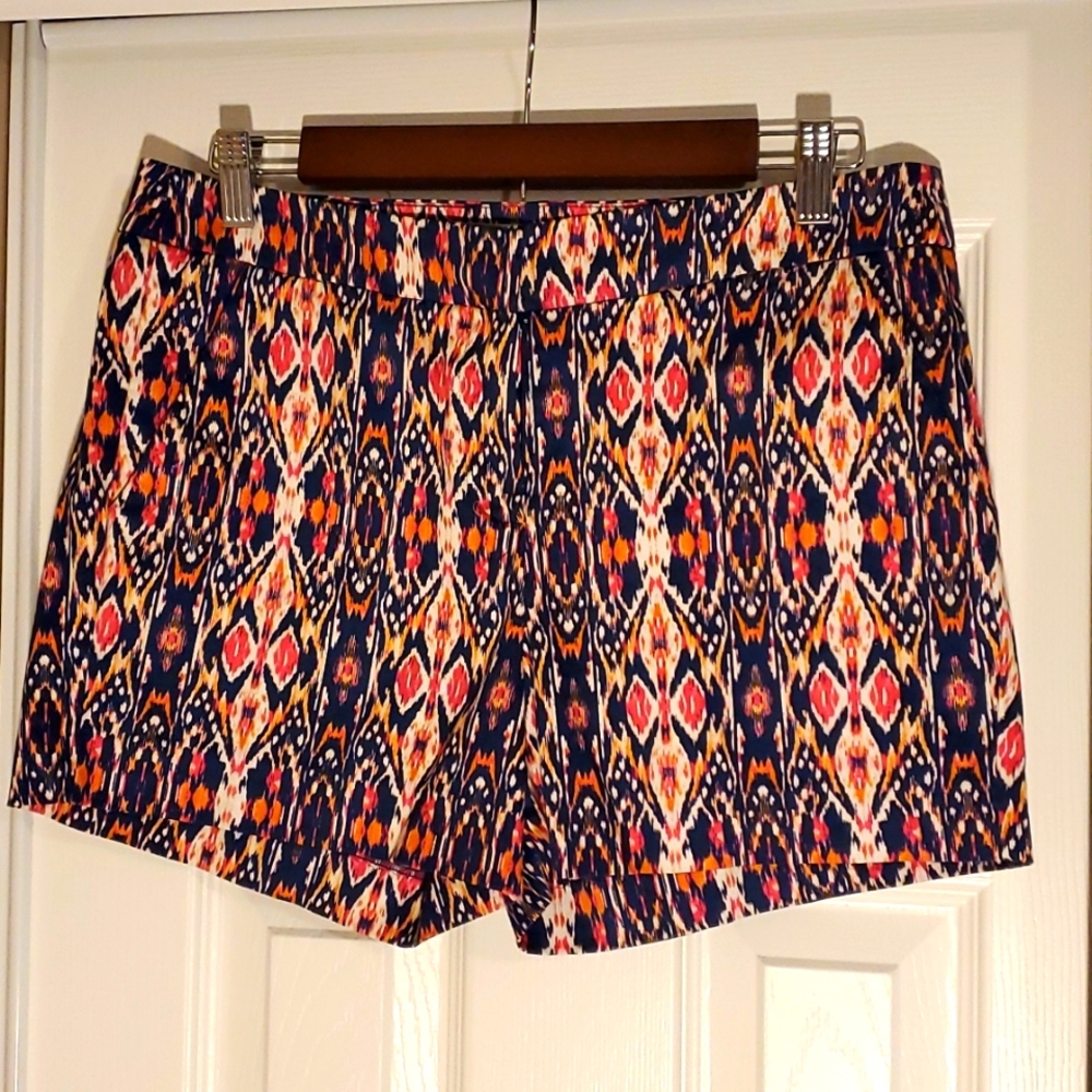 British Khaki Pattered Shorts Sz 6